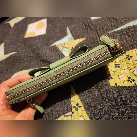 Prada Light Green Saffiano Leather Bow Continental Wallet - Picture 13 of 16